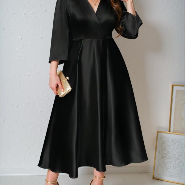 Elegant Black Flared A-Line Long Dress with Romantic V-Neck and Three-Quarter Sleeves for Weddings, Parties, and Banquets in Early Autumn and Spring/Summer - Chic, Classy and Trendy Fashion Style to Dress to Impress
