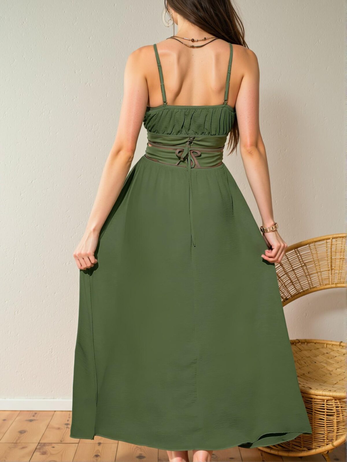 Elegant Green Backless Tie-Waist Dress Perfect for Spring and Summer Getaways - Chic, Classy and Trendy Fashion Style to Dress to Impress - Image 2
