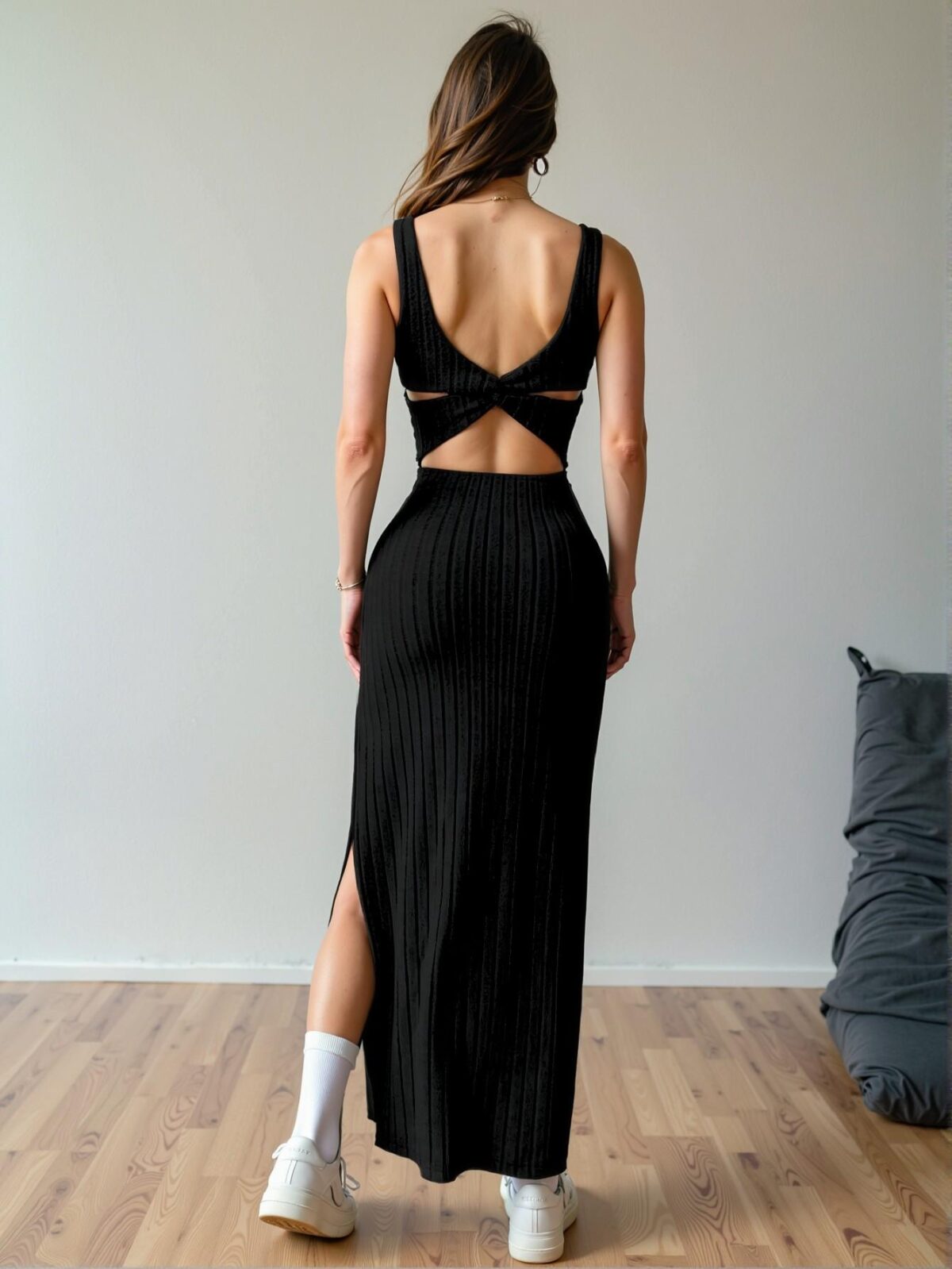 Elegant Black Effortlessly Chic Sleeveless Side Split Maxi Dress Perfect for Spring and Summer - Chic, Classy and Trendy Fashion Style to Dress to Impress - Image 2