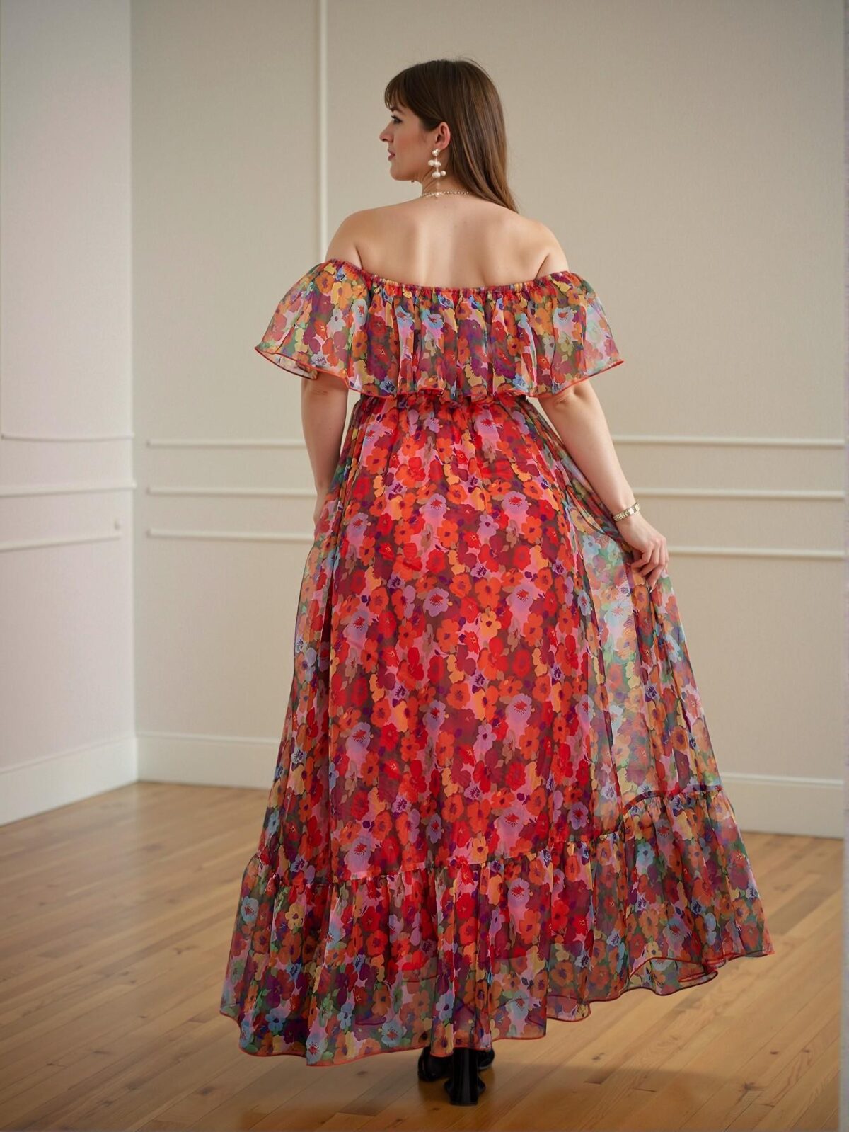 Elegant Red Off-Shoulder Floral Print Ruffle Hem Maxi Dress for Beach Parties and Dates - Chic, Classy and Trendy Fashion Style to Dress to Impress - Image 4