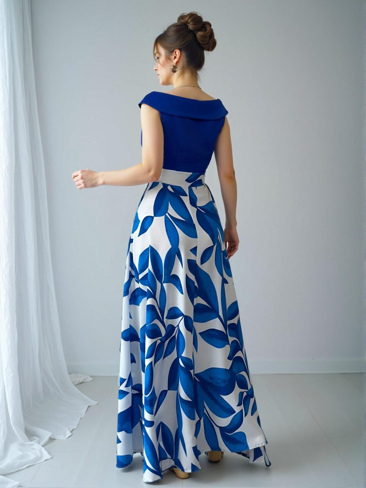 Elegant Blue Floral Printed Patchwork V-Neck Flared Midi Dress for Spring and Summer - Chic, Classy and Trendy Fashion Style to Dress to Impress - Image 2