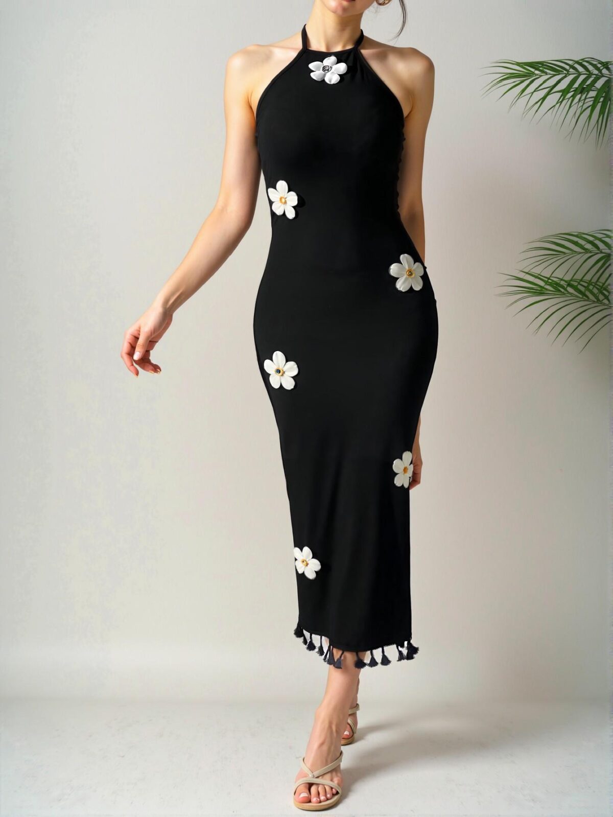 Elegant Black Floral Print Halter Neck Bodycon Vacation Dress - Chic, Classy and Trendy Fashion Style to Dress to Impress - Image 3