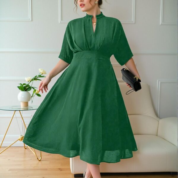 Elegant Green A-Line Midi Plus Size Dress with Pleats and V-Neck for Effortless Summer Style – Chic, Classy, and Trendy Fashion to Dress to Impress