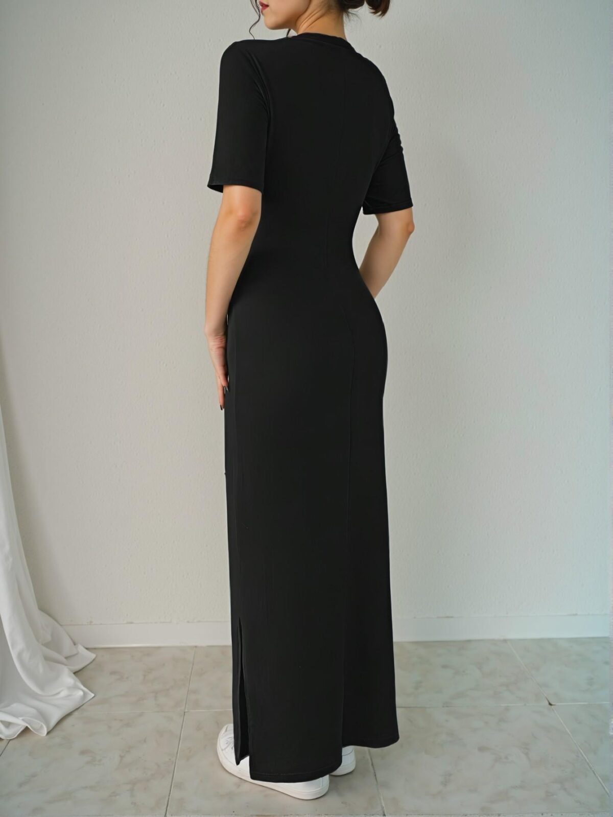 Elegant Black V-Neck Split Hem Short Sleeve Maxi Dress for Spring and Summer - Chic, Classy and Trendy Fashion Style to Dress to Impress - Image 2