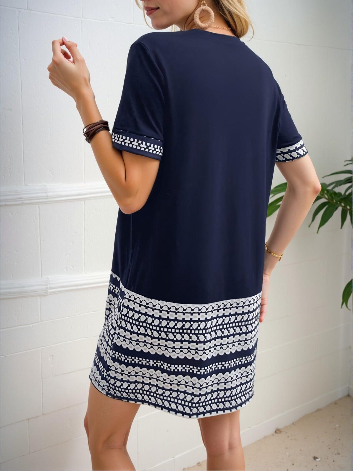 Elegant Navy Blue Chic Bodycon Dress with Geometric Print for Spring and Summer - Chic, Classy, and Trendy Fashion Style to Dress to Impress - Image 2