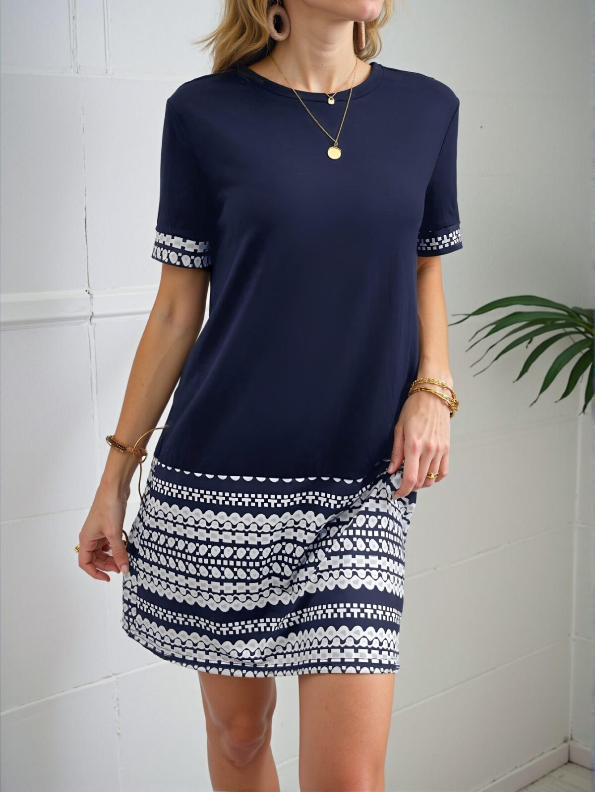 Elegant Navy Blue Chic Bodycon Dress with Geometric Print for Spring and Summer - Chic, Classy, and Trendy Fashion Style to Dress to Impress - Image 5