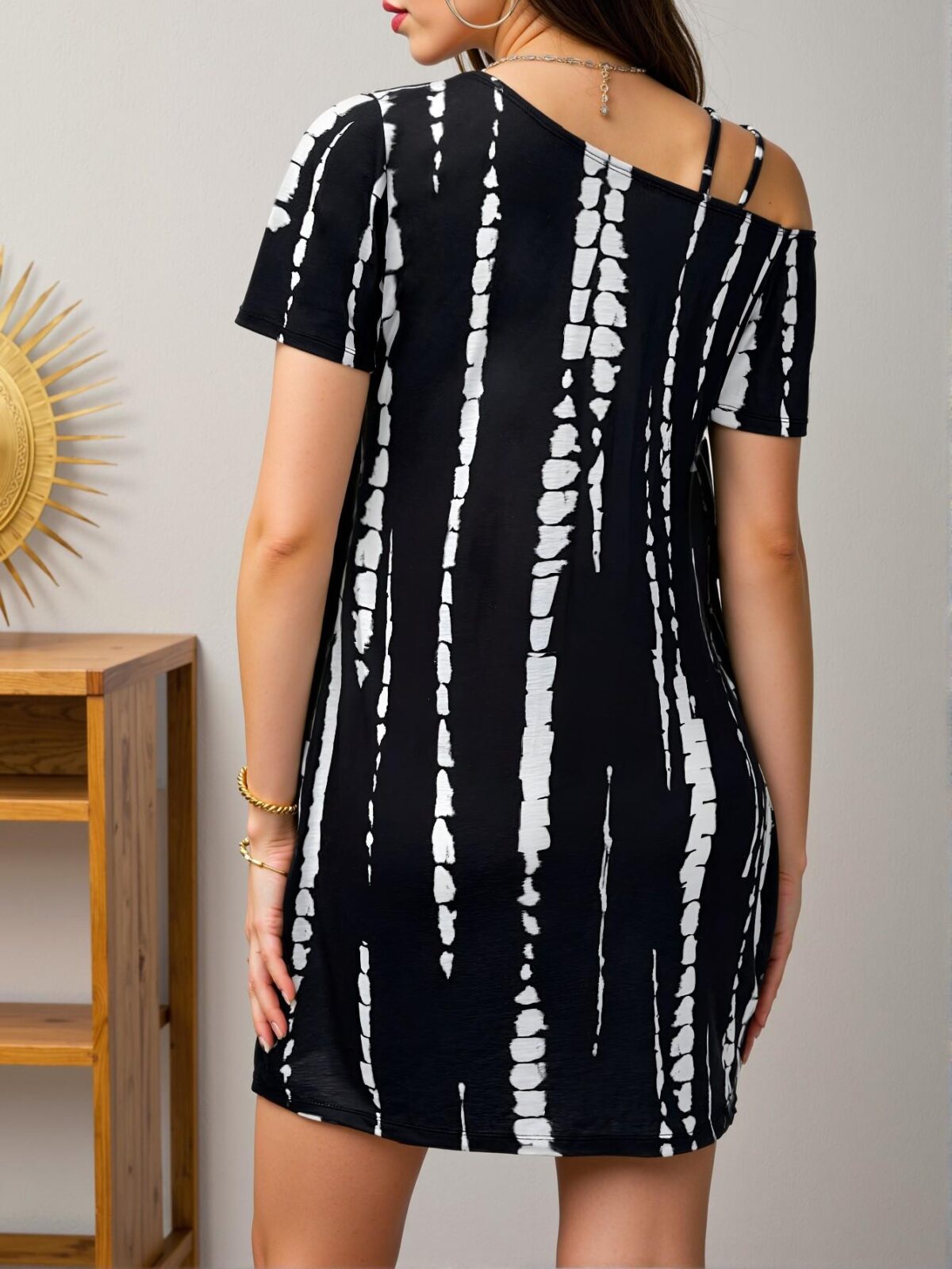 Elegant Black Casual Twist Hem Mini Dress, Sleeveless Basic Outdoor Sundress for Spring/Summer Chic, Classy and Trendy Fashion Style to Dress to Impress - Image 2