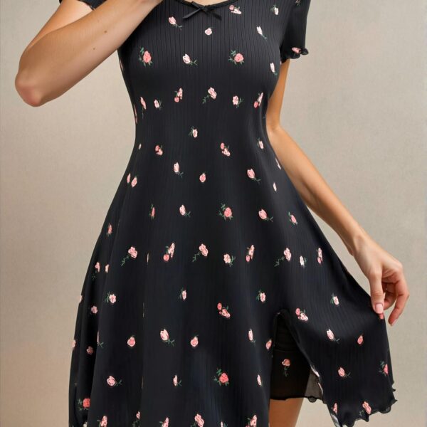 Elegant Black Ditsy Floral Print Lettuce Trim Split Hem Nightdress for Warm Seasons, Chic, Classy and Trendy Fashion Style to Dress to Impress
