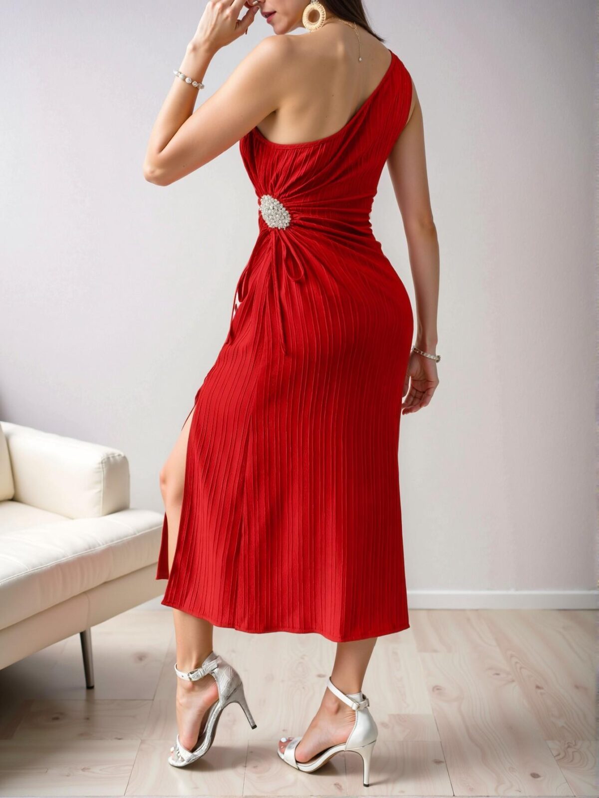 Elegant Red Oblique Shoulder Split Hem Maxi Dress for Women - Stylish Spring and Summer Ensemble to Dress to Impress - Image 2