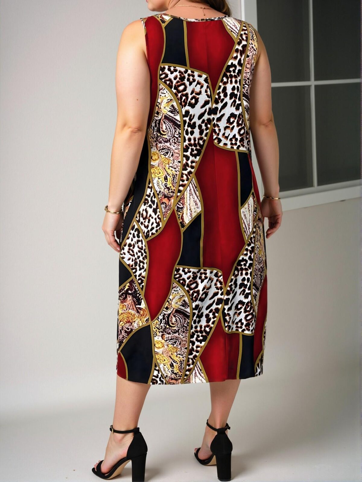 Elegant Burgundy Sleeveless Printed Maxi Dress for Vacation in Spring and Summer - Chic, Classy and Trendy Fashion Style to Dress to Impress - Image 2