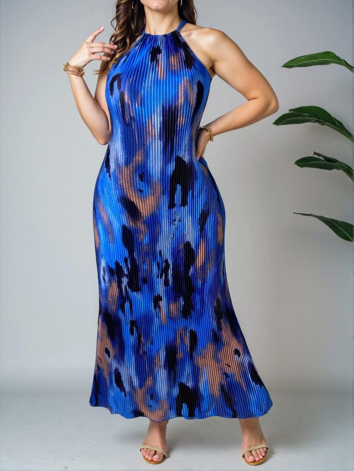 Elegant Royal Blue Color Block Pleated Halter Neck Maxi Dress for Spring and Summer - Chic, Classy and Trendy Fashion Style to Dress to Impress - Image 3