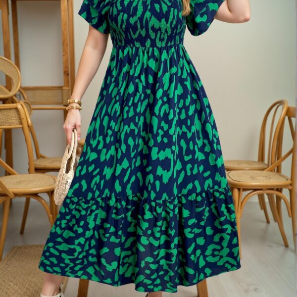 Elegant Green Slimming Casual Dress with Ruffled Sleeves and Waist Cinching Design for Spring and Summer - Chic, Classy, and Trendy Fashion Style to Dress to Impress