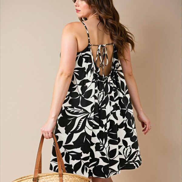 Elegant Multicolor Flared Cami Dress with Spaghetti Straps for Spring and Summer Chic, Classy and Trendy Fashion Style to Dress to Impress