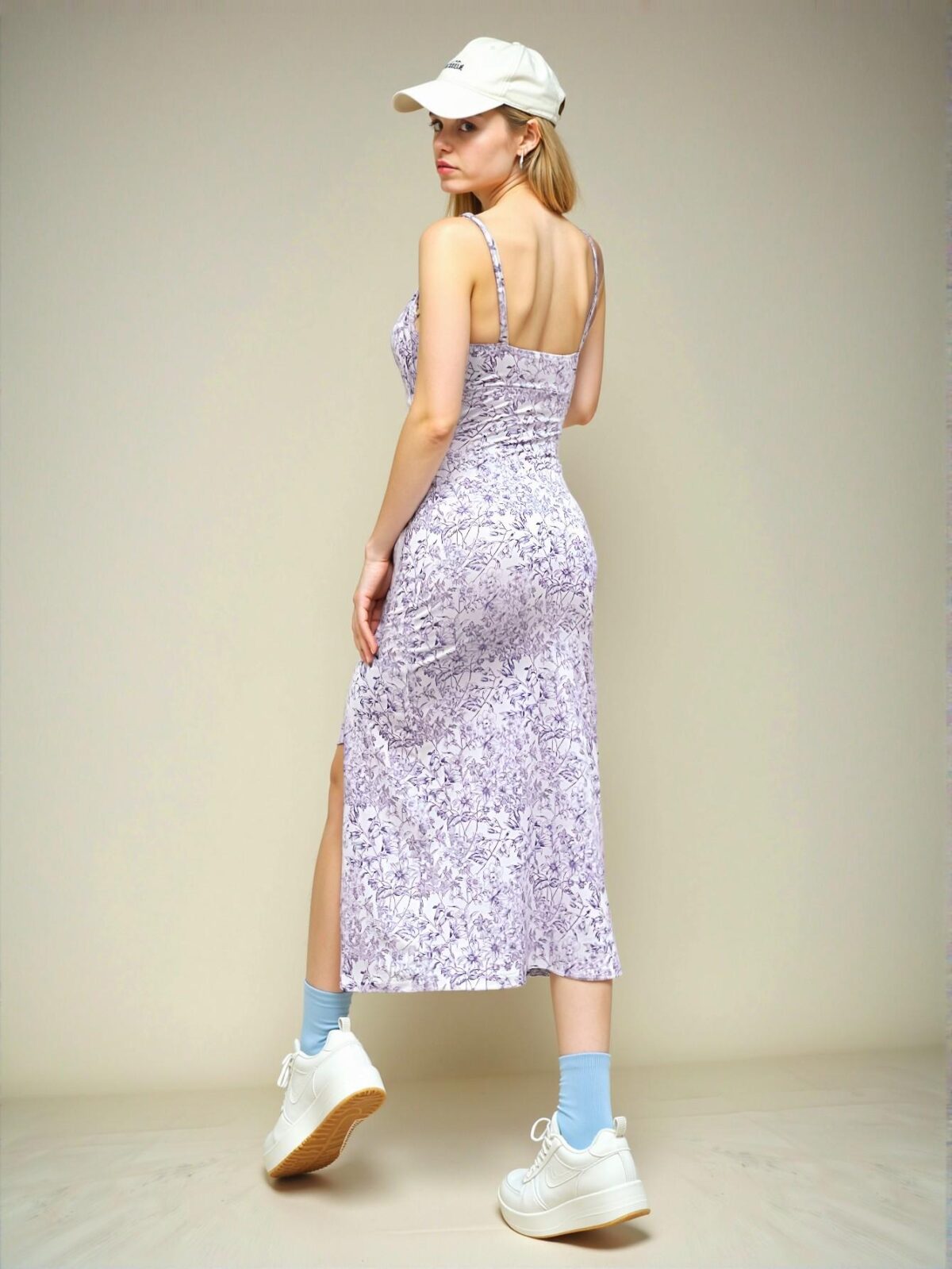 Elegant Lilac Purple Backless Midi Dress with Slit Design and Ditsy Floral Print – Chic, Classy, and Trendy Fashion Style to Dress to Impress - Image 2