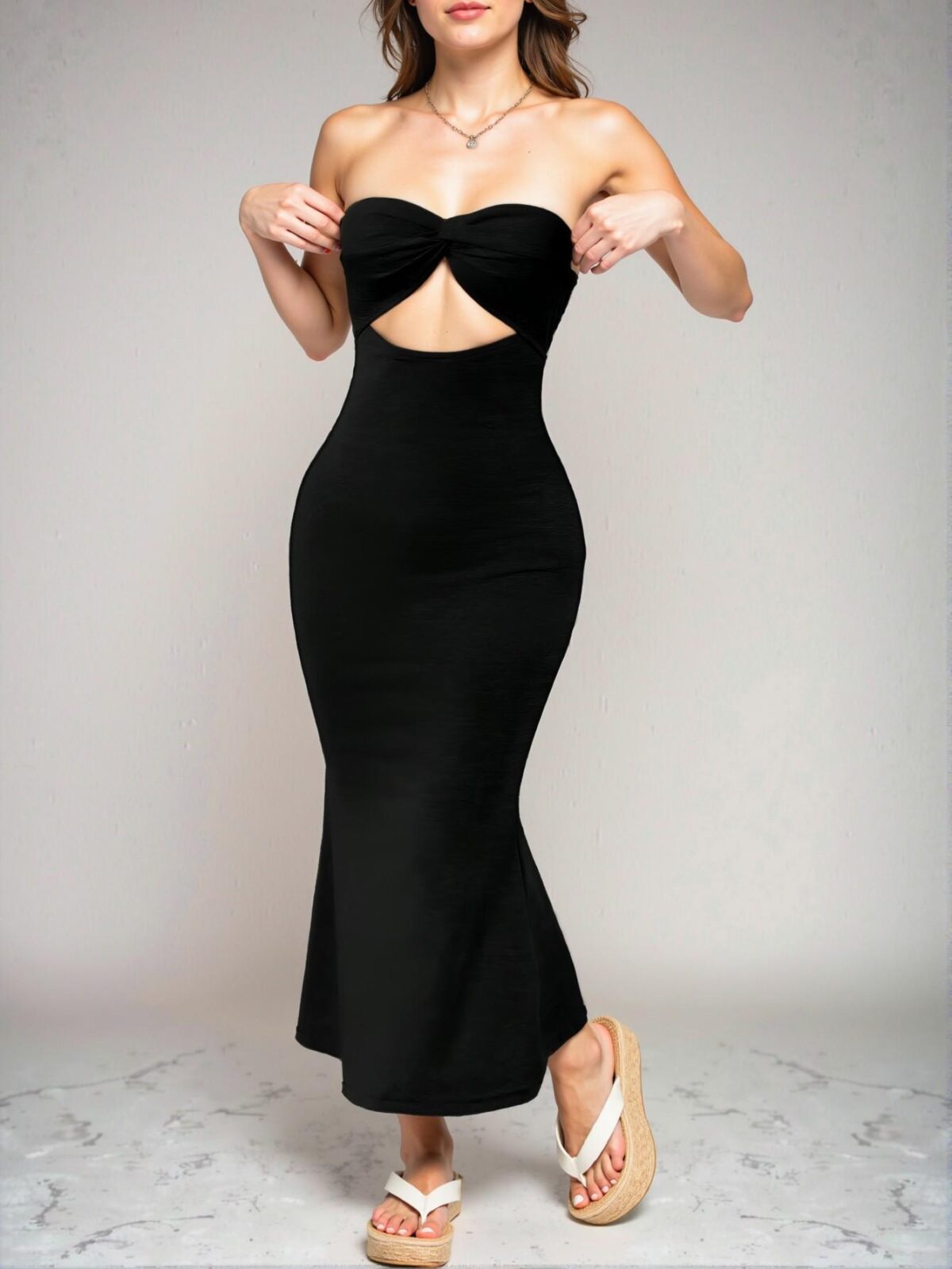 Elegant Black Cut Out Twist Front Mermaid Hem Maxi Dress for Women - Chic, Classy and Trendy Fashion Style to Dress to Impress - Image 4