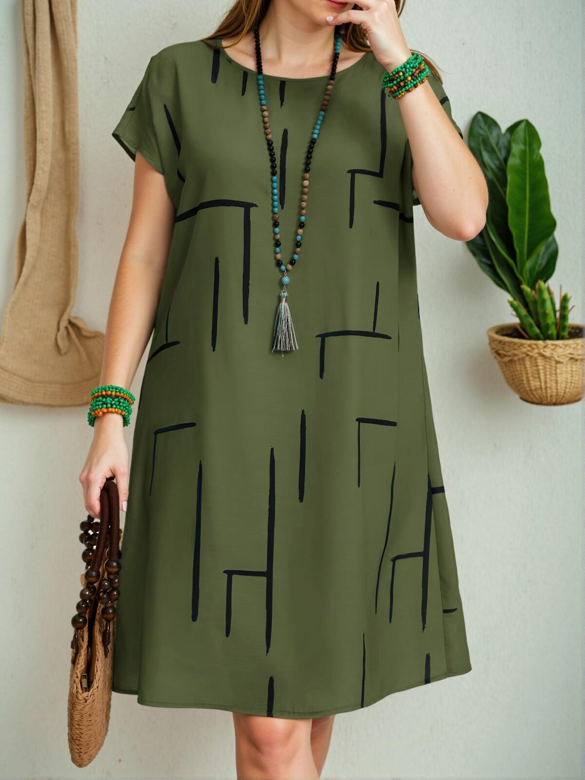Elegant Army Green Stylish Plus Size Crew Neck Batwing Sleeve Allover Print Casual Dress for Spring and Summer – Chic, Classy and Trendy Fashion Style to Dress to Impress - Image 5