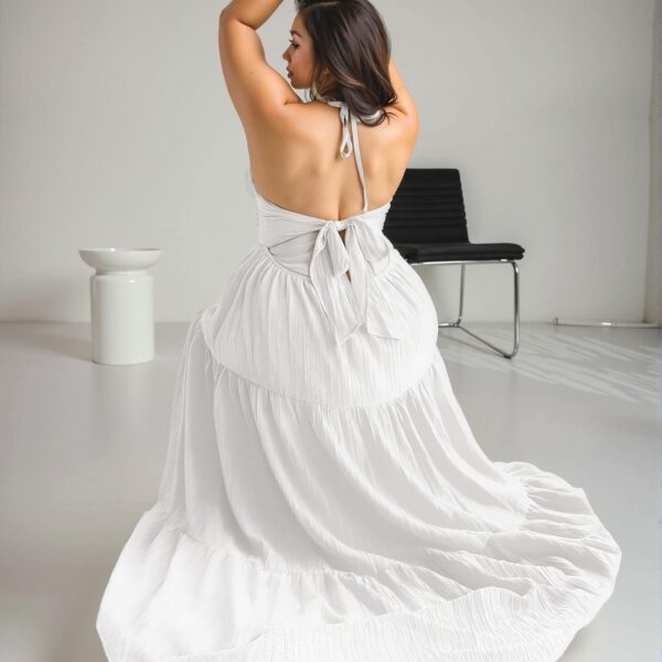 Elegant White Bohemian Chiffon Halter Neck Backless Dress, Ideal for Vacations, Weddings, Parties, and Seaside Dates - Perfect Summer Beach Sundress for Holiday Outfits. Chic, Classy and Trendy Fashion Style to Dress to Impress.