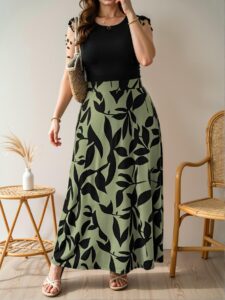 Elegant Dark Green Stylish Plus Size Boho A-Line Fitted Dress with Colorblock and Graphic Prints, Ideal for Casual Leisure and Vacation Wear. Chic, Classy and Trendy Fashion Style to Dress to Impress.