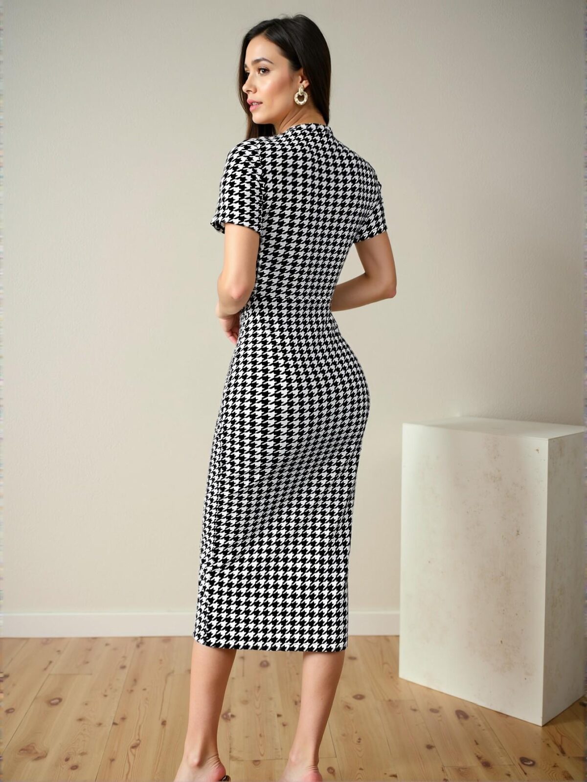Elegant Multicolor Fitted Houndstooth Bodycon Midi Dress for Night Out - Chic, Classy and Trendy Fashion Style to Dress to Impress - Image 2