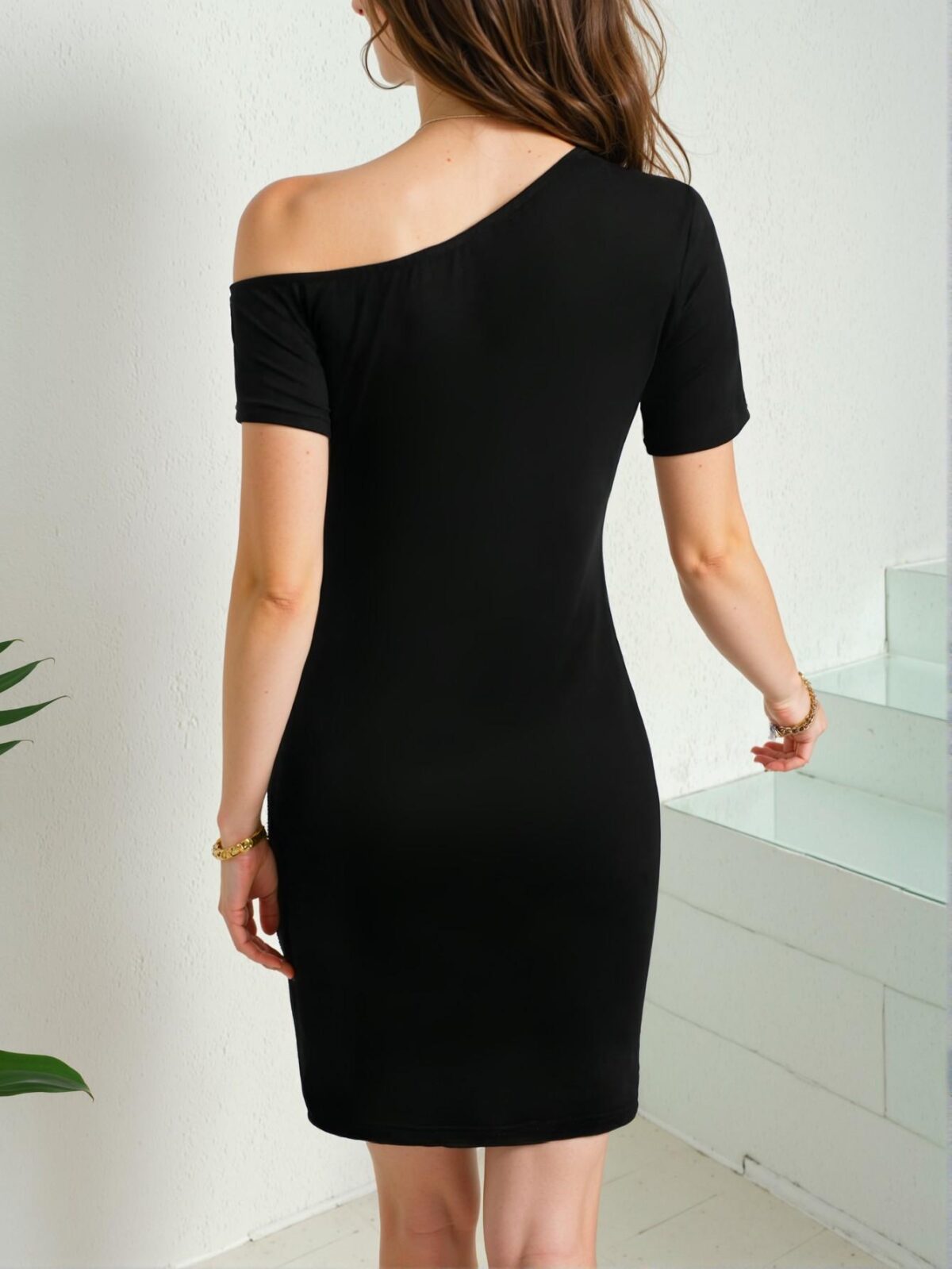 Elegant Black Asymmetrical Neck Short Sleeve Slim Fit Midi Dress with Split Hem for Spring and Summer - Chic, Classy and Trendy Fashion Style to Dress to Impress - Image 2