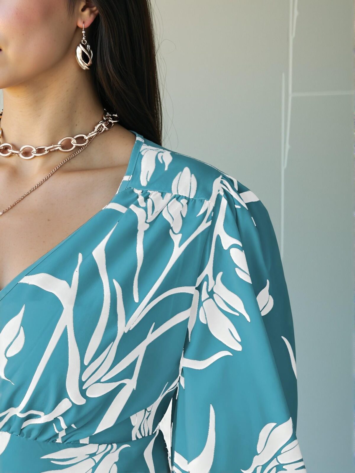 Elegant Blue Bohemian Puff Sleeve Floral Print Maxi Dress for Vacation Chic, Classy and Trendy Fashion Style to Dress to Impress - Image 3