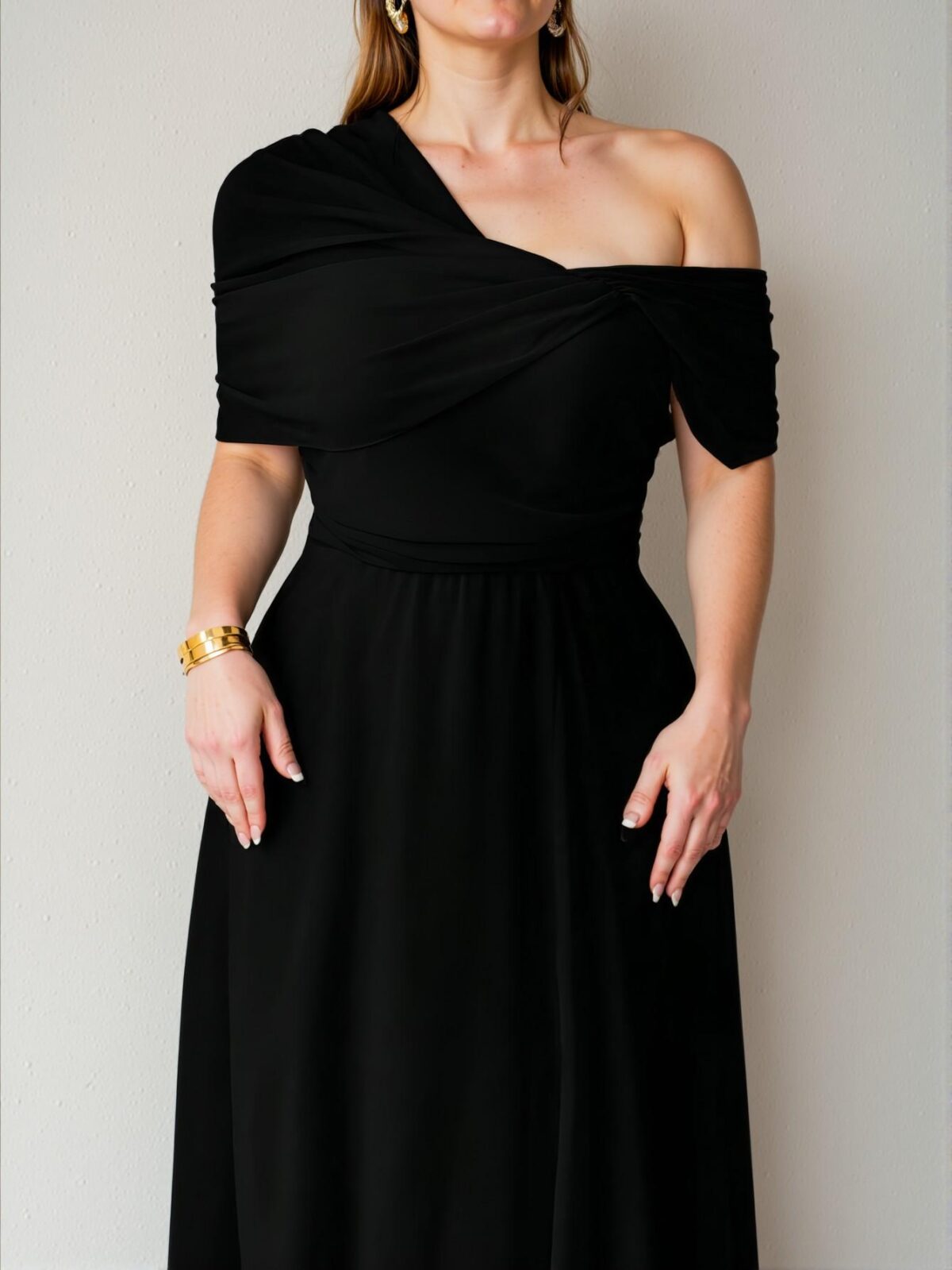 Elegant Black Asymmetrical One Shoulder Slit Chiffon Dress for Romantic Weddings and Banquets - Chic, Classy and Trendy Fashion Style to Dress to Impress - Image 4