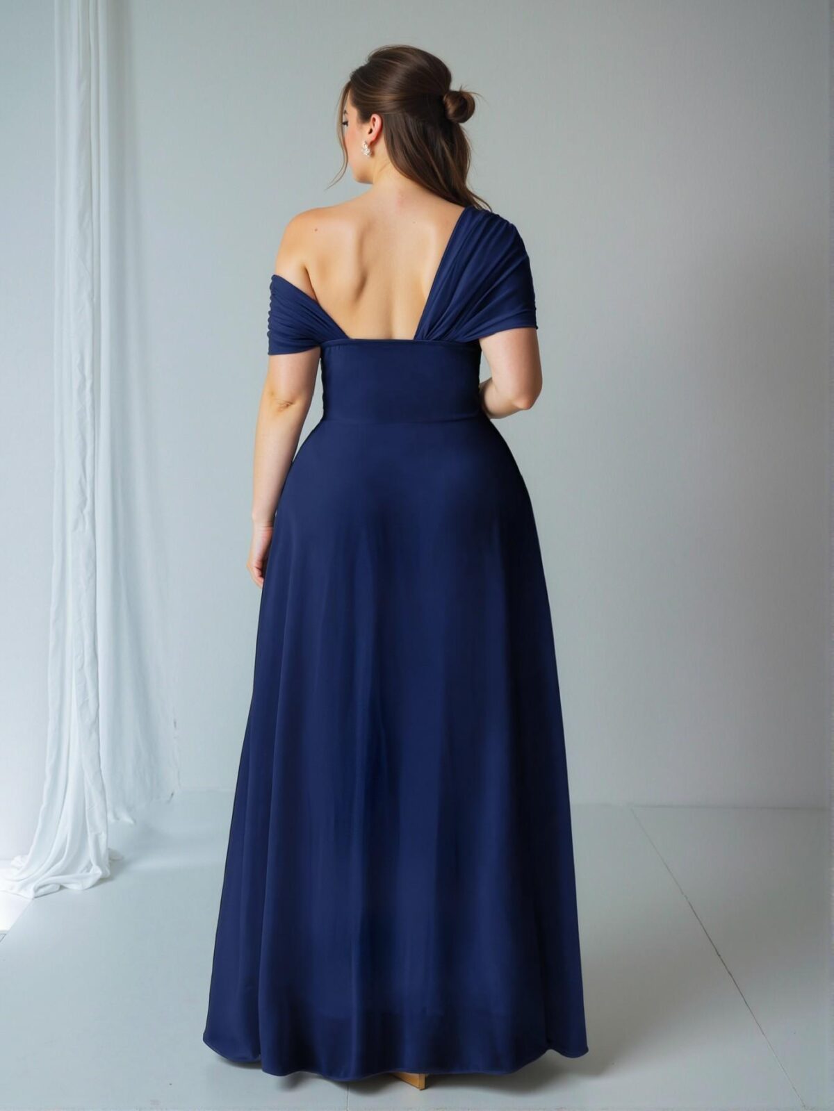 Elegant Navy Blue Chic One-Shoulder Chiffon Dress with Split Hem for Weddings and Parties - Classy and Trendy Fashion Style to Dress to Impress - Image 2