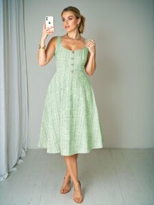 Elegant Green Charming Plus Size Sleeveless Camisole Dress with Pearl Button Detail for a Romantic Valentine's Day Look - Chic, Classy and Trendy Fashion Style to Dress to Impress