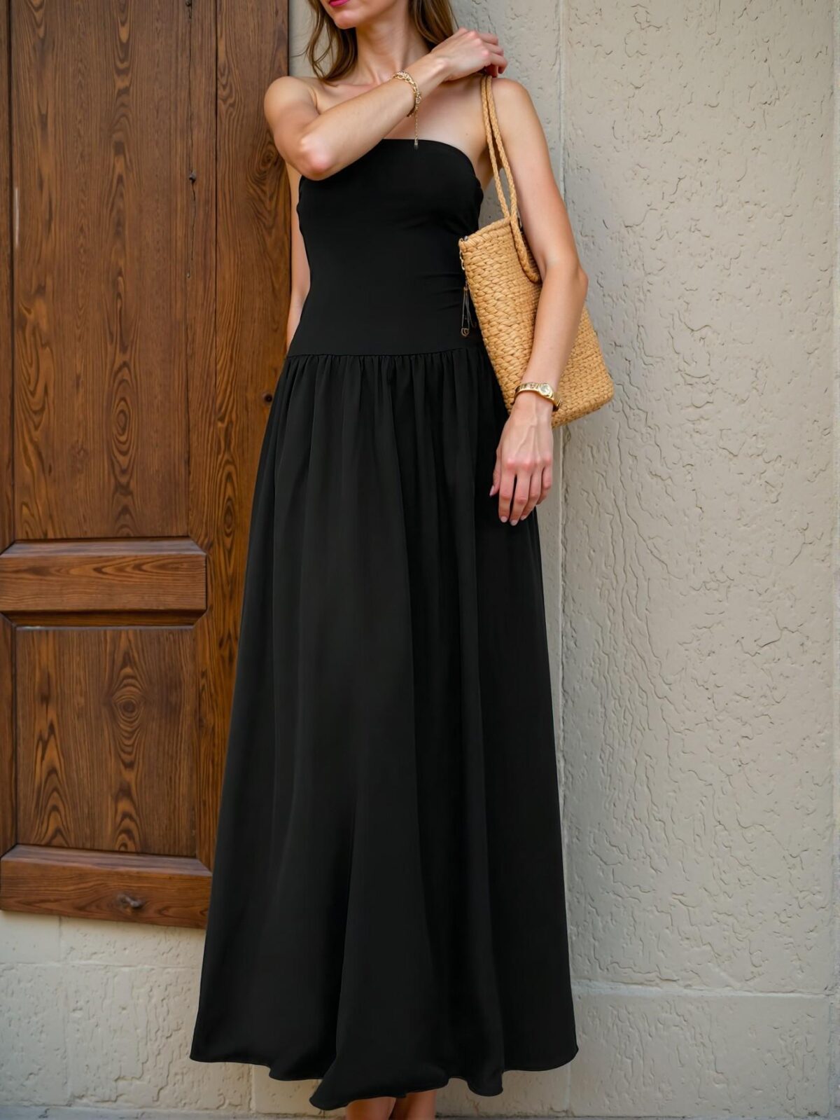 Elegant Black Strapless Pleated Casual Dress: Chic, Classy and Trendy Fashion Style to Dress to Impress - Image 4
