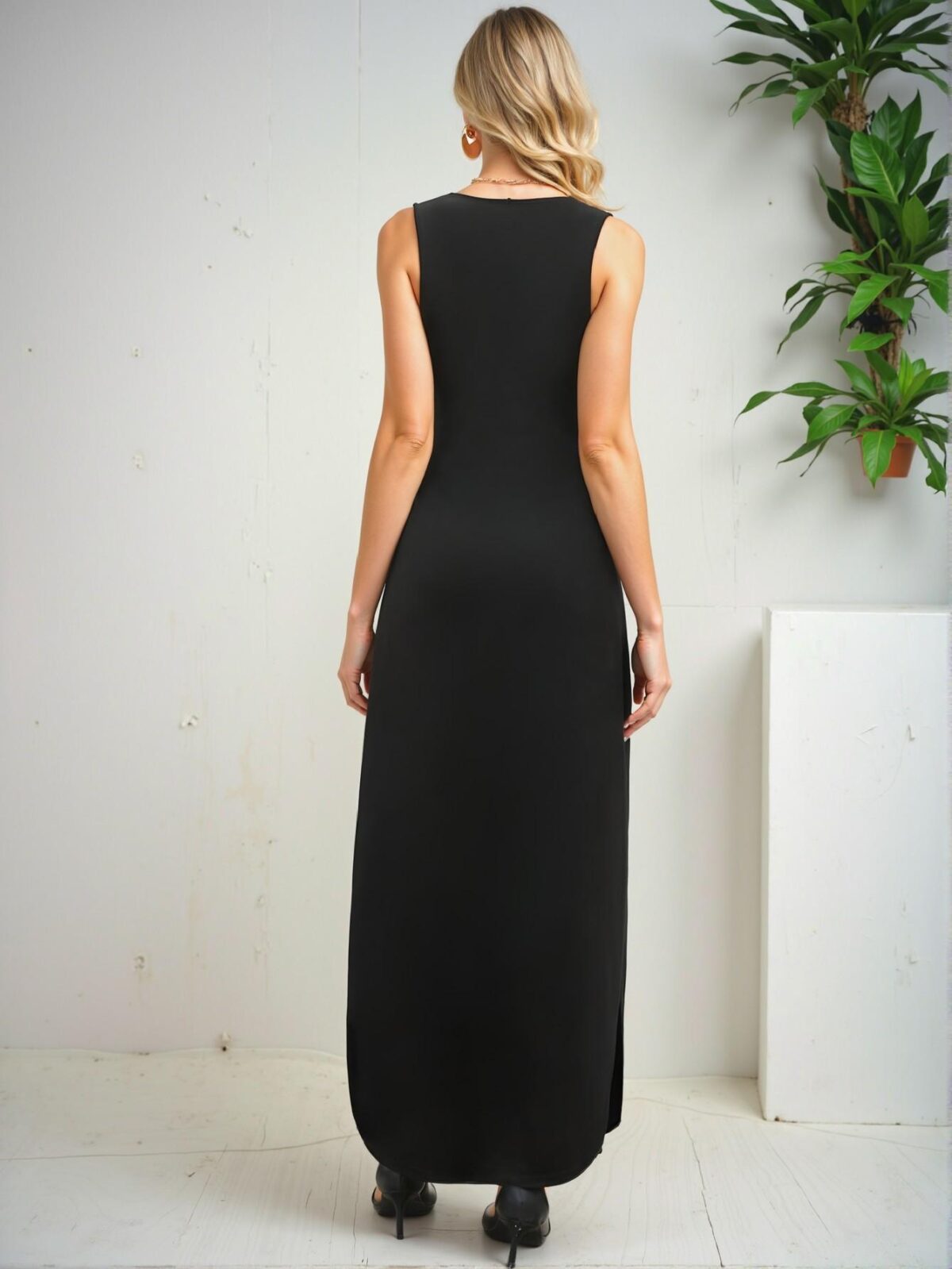 Elegant Black Chic Curved Hem Maxi Tank Dress with Hidden Pockets and Split Thigh for a Classy and Trendy Look to Dress to Impress - Image 3