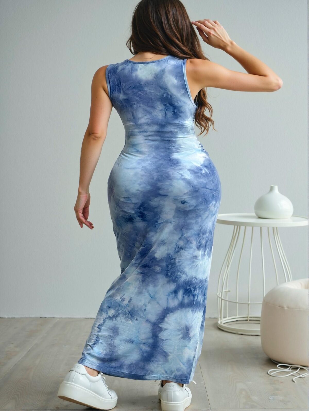 Elegant Blue Fitted Tie-Dye Bodycon Maxi Dress for Summer and Sun Outings - Chic, Classy and Trendy Fashion Style to Dress to Impress - Image 2