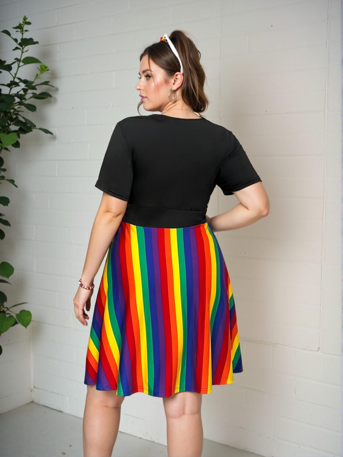 Elegant Multicolor V-Neck Short Sleeve Casual Dress with Flared Hem for a Chic, Classy, and Trendy Fashion Statement - Image 2