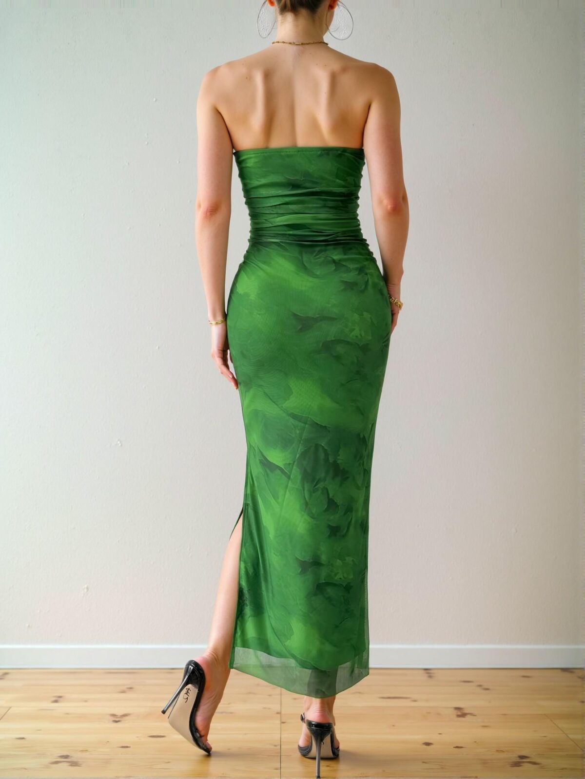 Elegant Green Bodycon Maxi Dress with Strapless Design and Side Slit Hemline for Spring and Summer - Chic, Classy and Trendy Fashion Style to Dress to Impress - Image 2
