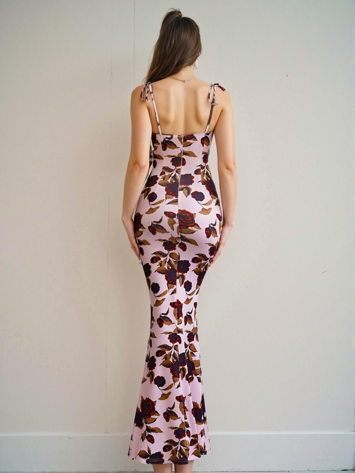Elegant Baby Pink Floral Print Tie Shoulder Mermaid Hem Maxi Dress for Spring and Summer – Chic, Classy and Trendy Fashion Style to Dress to Impress - Image 2