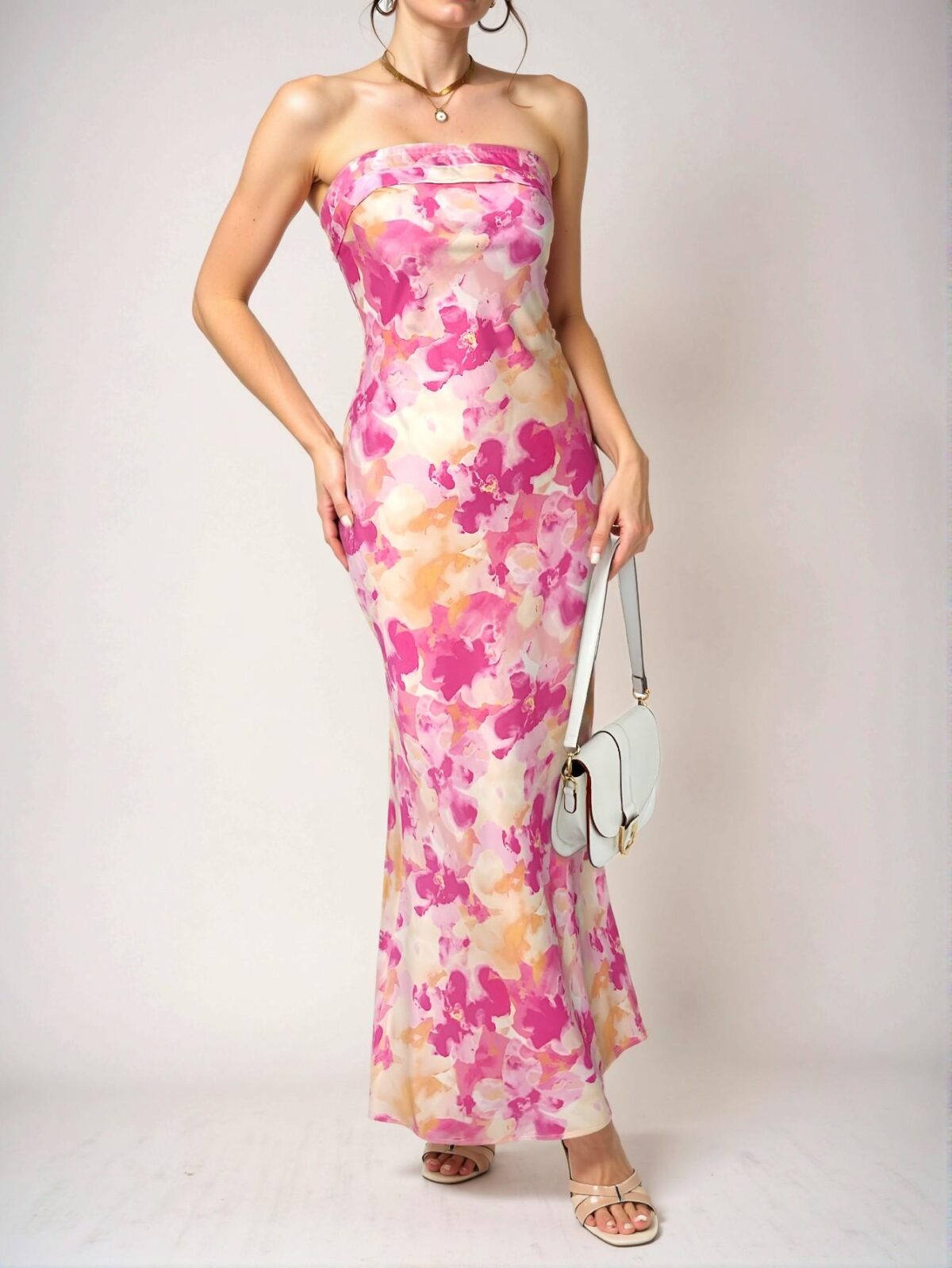 Elegant Pink Stunning Backless Sleeveless Full Print Dress for Spring and Summer - Chic, Classy and Trendy Fashion Style to Dress to Impress - Image 4