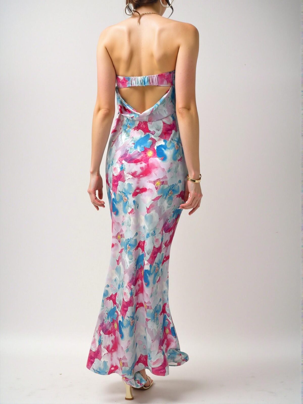 Elegant Baby Blue Vibrant Tie-Dye Floral Print Form-Fitting Dress Perfect for Spring and Summer Getaways and Romantic Dates - Chic, Classy and Trendy Fashion Style to Dress to Impress - Image 2