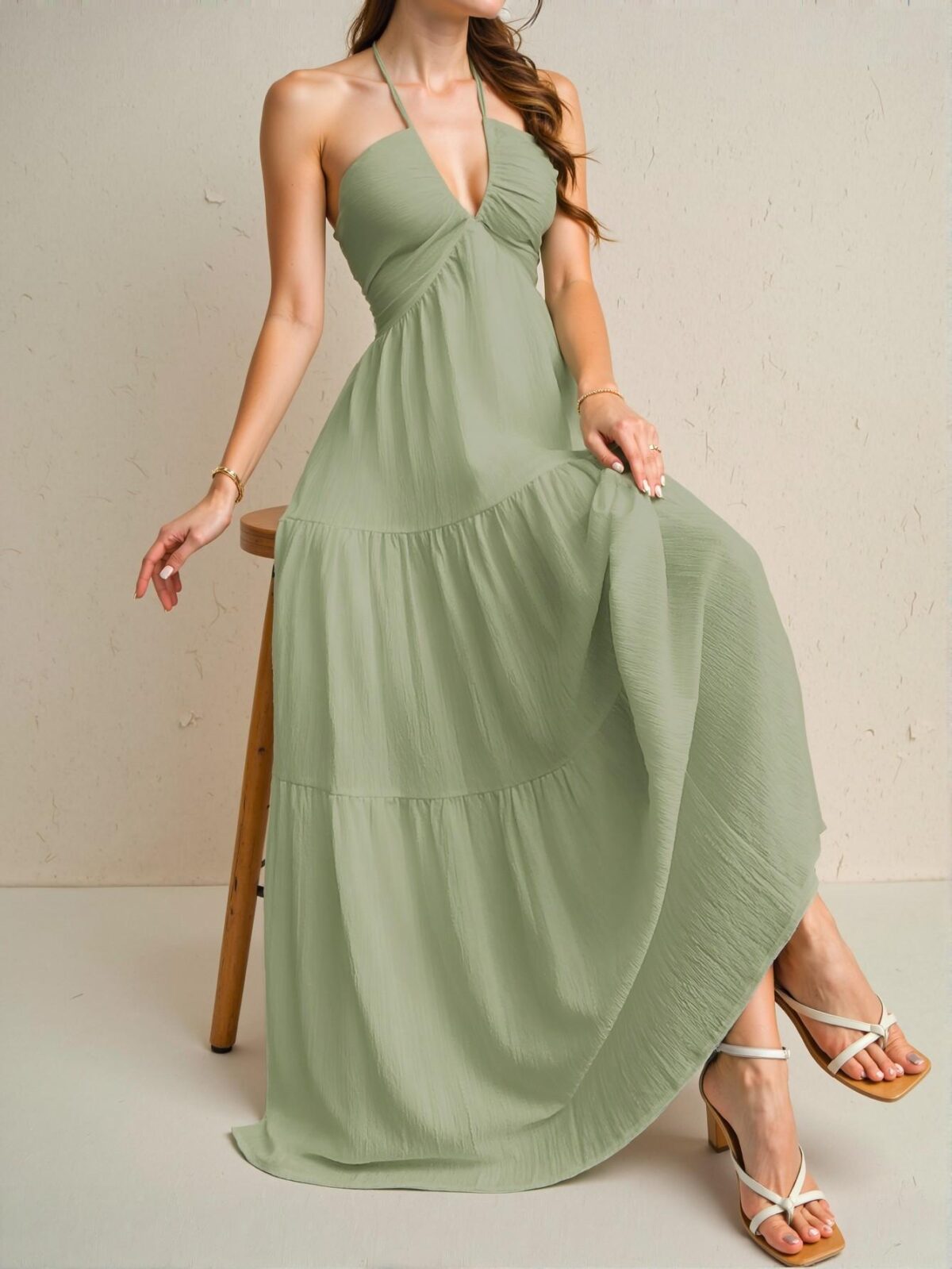 Elegant Green Romantic Floral Halter Neck Pleated Backless A-Line Dress for Summer Getaways, Chic and Trendy Fashion to Dress to Impress - Image 3