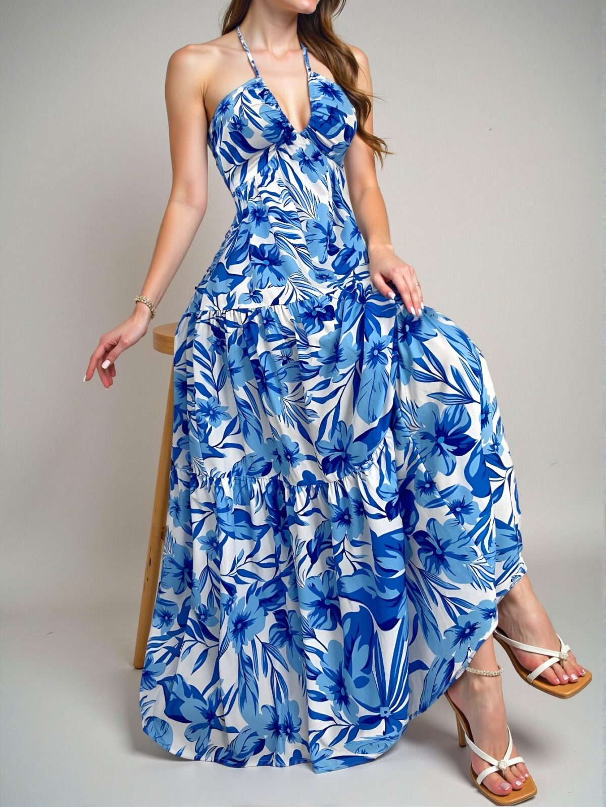 Elegant Blue and White Floral Print Spaghetti Strap V-Neck Pleated A-Line Dress with Tie-Back Bow for Stylish Summer Vacations - Chic, Classy and Trendy Fashion Style to Dress to Impress - Image 3