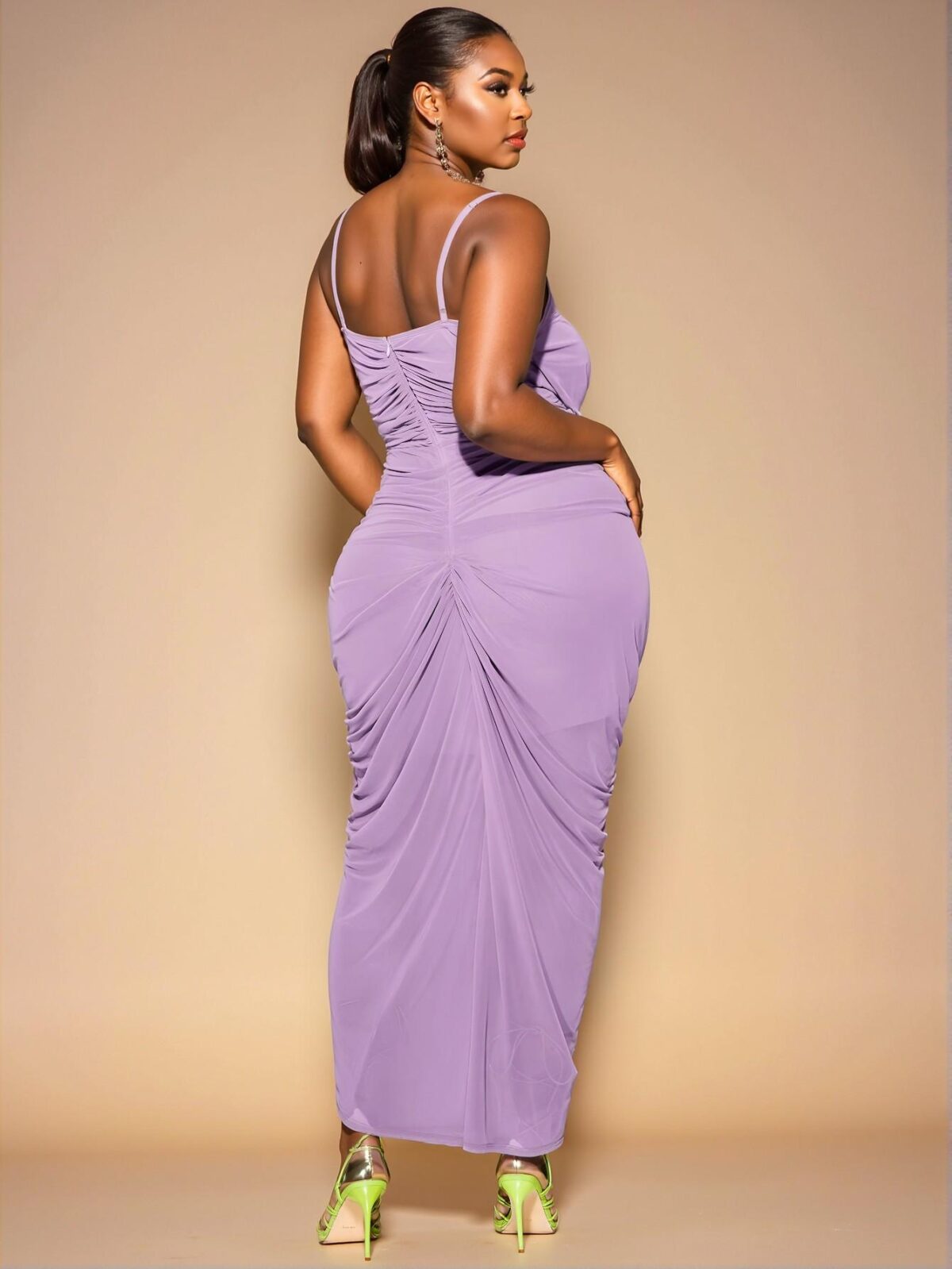 Elegant Mauve Purple Ruched Bust Fitted V-Neck Dress with Flounce Trim for Spring and Summer Vacations, Perfect for Birthdays and Beach Outings - Chic, Classy and Trendy Fashion Style to Dress to Impress - Image 2