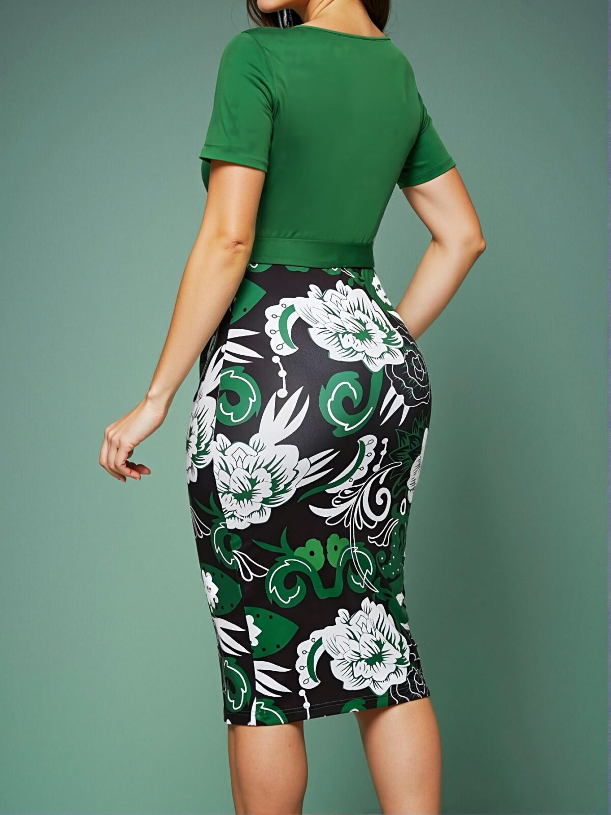 Elegant Multicolor Sophisticated Floral Print Crew Neck Short Sleeve Dress for Spring and Summer Office Commutes Chic, Classy and Trendy Fashion Style to Dress to Impress - Image 2