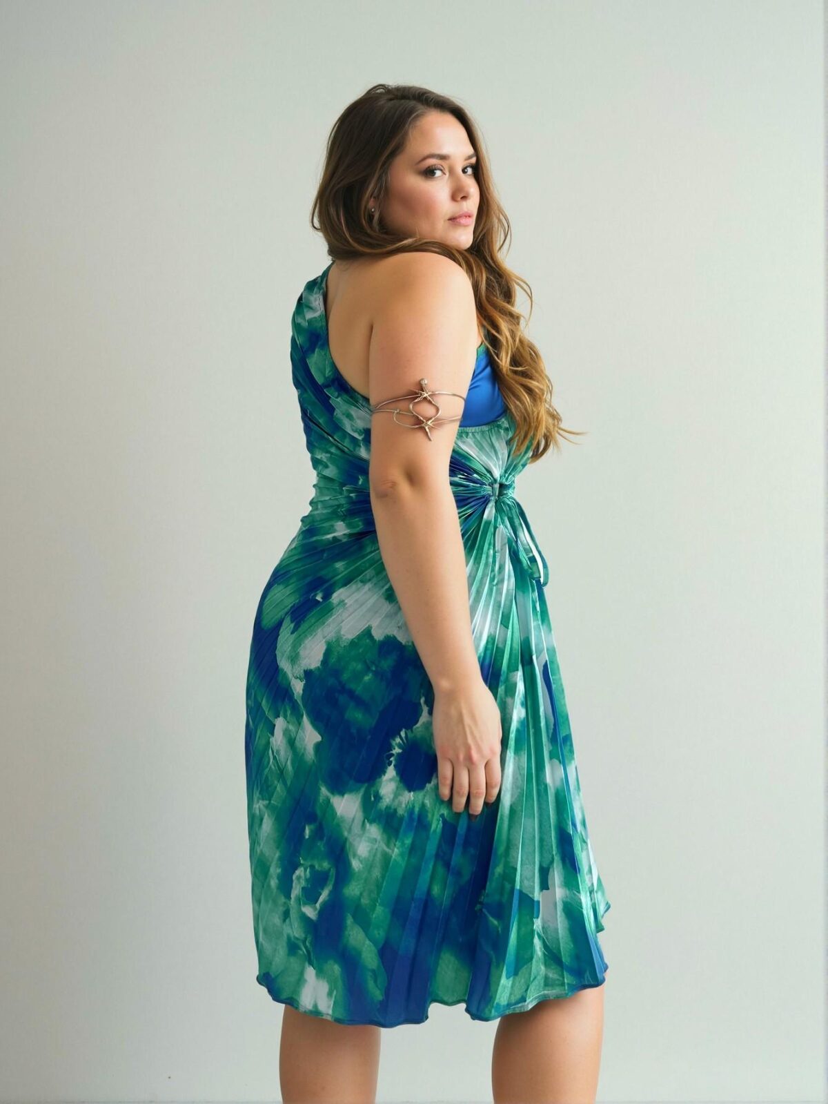 Elegant Green Asymmetrical Sleeveless Bodycon Dress with Ruffle Hem for Work Commute, Afternoon Tea, Date Nights, and Beach Parties - Chic, Classy and Trendy Fashion Style to Dress to Impress - Image 2