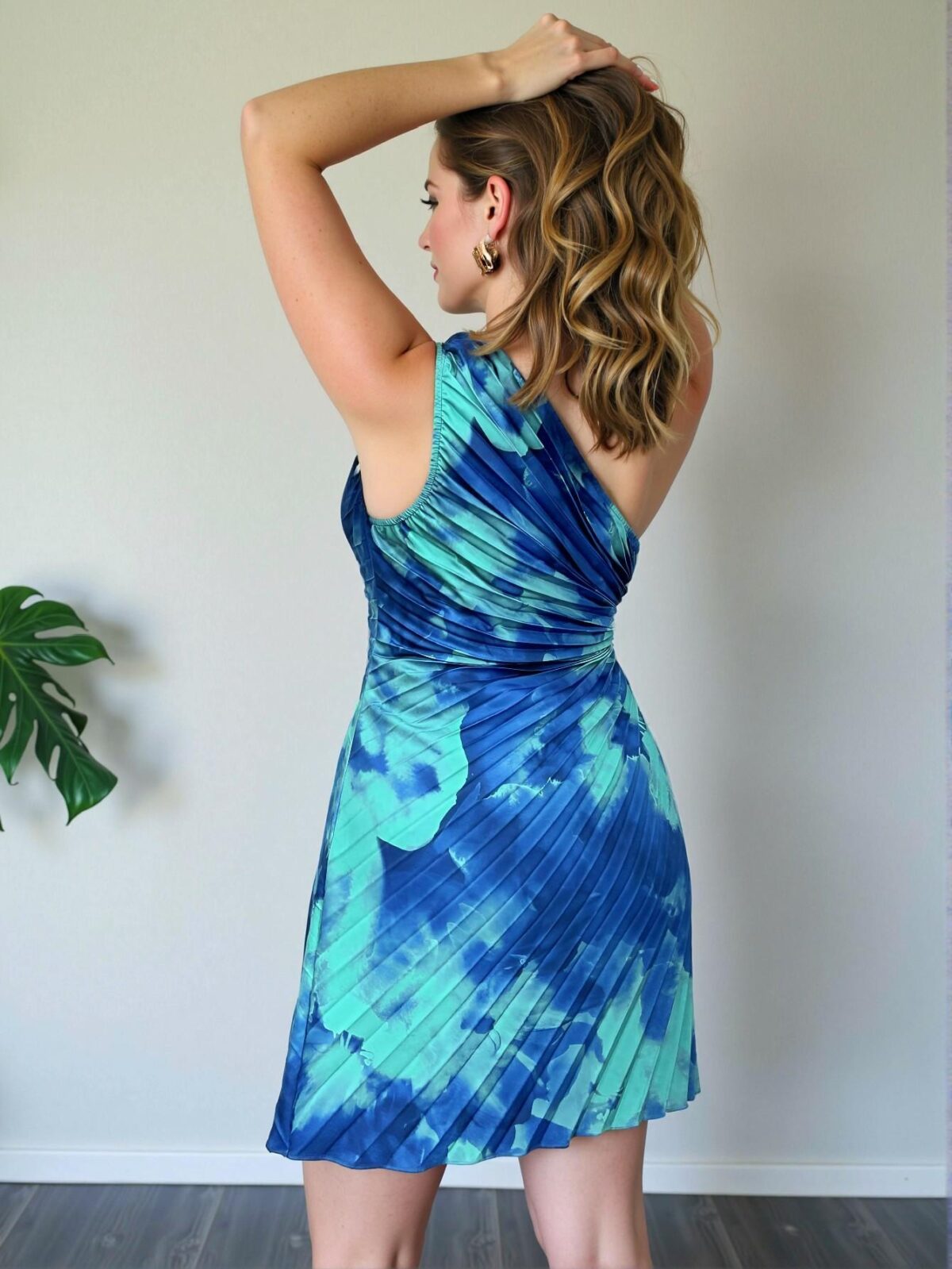 Elegant Baby Blue Flowy Tie Dye Pleated Vacation Dress for Summer Wear - Chic, Classy and Trendy Fashion Style to Dress to Impress - Image 2