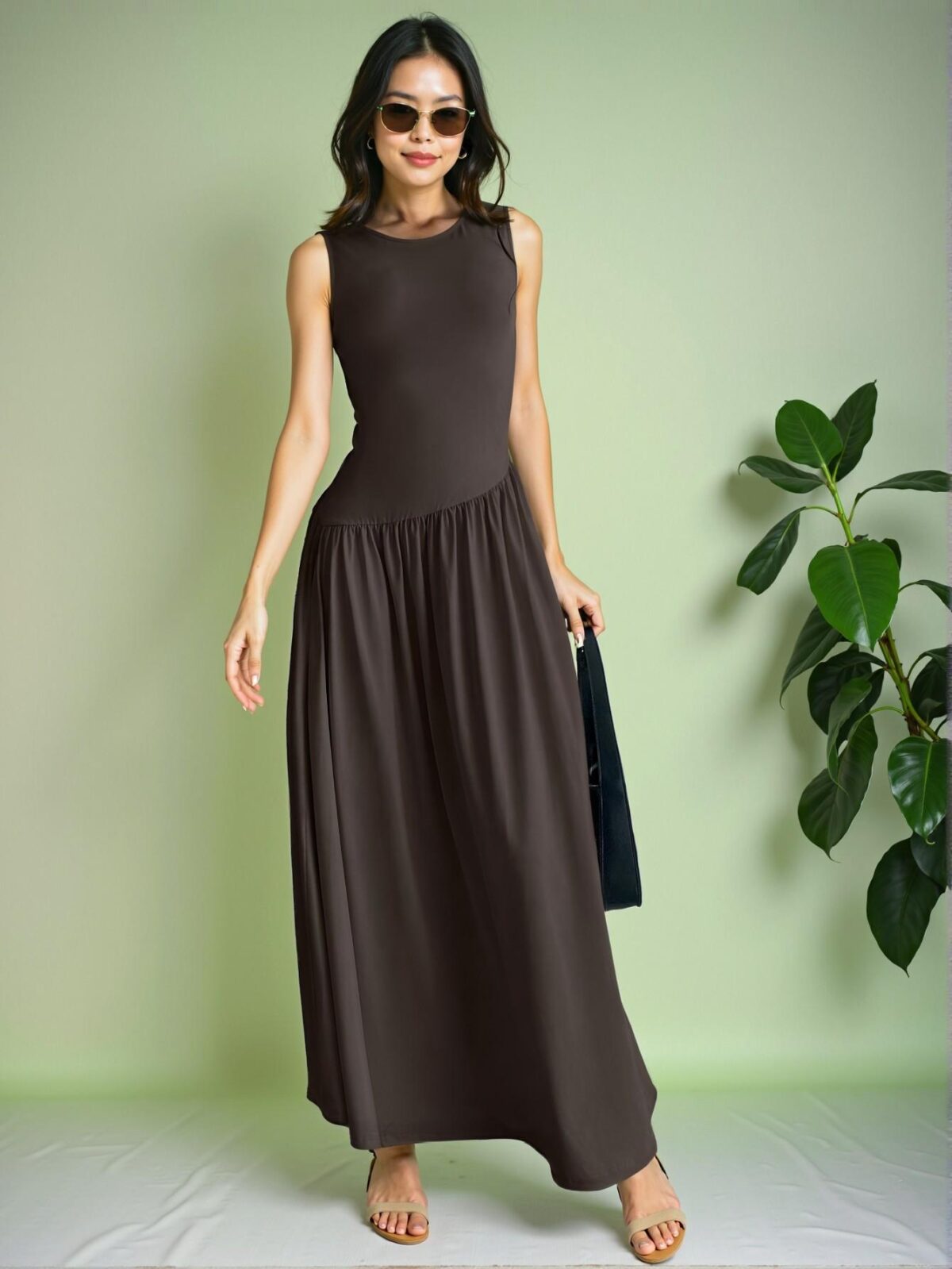 Elegant Coffee Brown Stylish A-Line Sleeveless Maxi Dress with Ruched Waist for Summer Events – Chic, Classy and Trendy Fashion Style to Dress to Impress