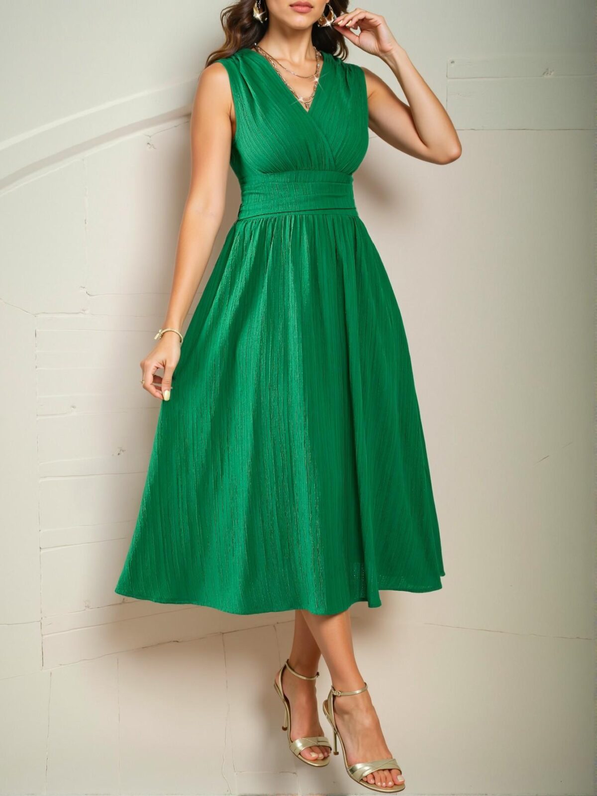 Elegant Green Midi Sleeveless Dress for Women with Woven Textured Fabric - Chic, Classy and Trendy Fashion Style to Dress to Impress - Image 4