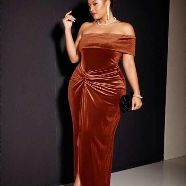 Elegant Redwood One-Shoulder, Fitted Velvet Dress with Waist Twist and Slit Hem for Plus Size Women - Perfect for Spring and Autumn Events - Chic, Classy and Trendy Fashion Style to Dress to Impress