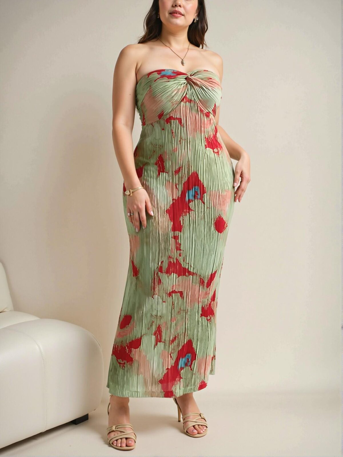Elegant Mint Green Loose-Fit Strapless Twist Maxi Dress with Pleated Ombre Floral Print for Spring and Summer – Chic, Classy and Trendy Fashion Style to Dress to Impress. - Image 4